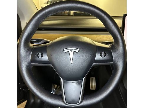 Used 2022 Tesla Model Y Performance AWD/4WD image 23