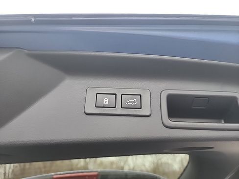 Used 2026 Subaru Forester Premium image 16