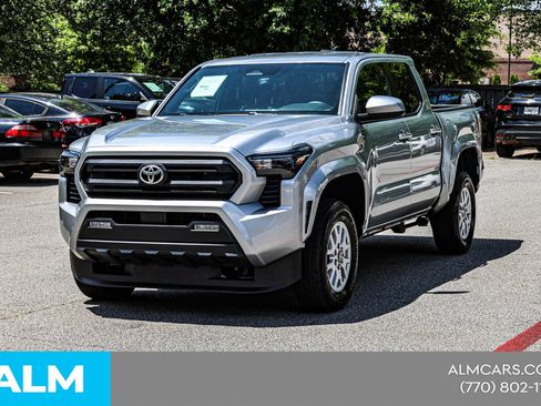Used 2024 Toyota Tacoma SR5 AWD/4WD image 3