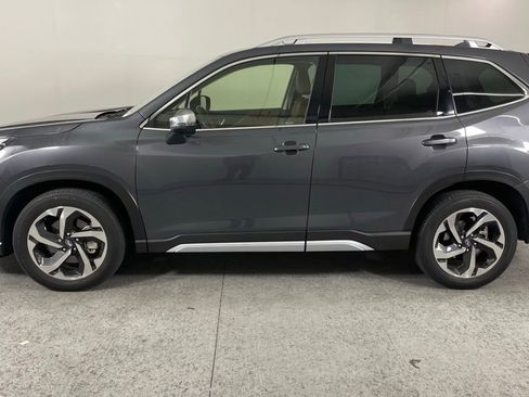 Used 2022 Subaru Forester Touring w/ Popular Package #3 AWD/4WD image 6