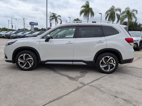 Certified 2022 Subaru Forester Touring AWD/4WD image 6