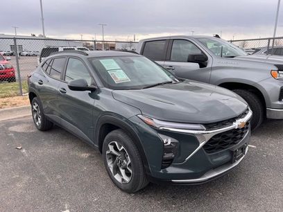 Used 2025 Chevrolet Trax LT