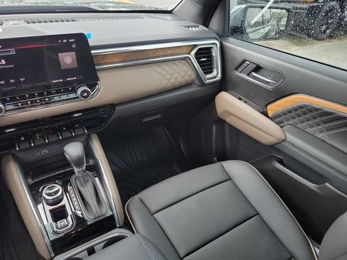 Used 2026 GMC Canyon Denali w/ LPO, Denali Black Edition AWD/4WD image 25