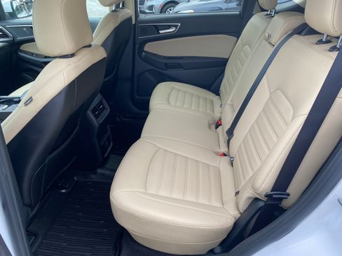 Used 2020 Ford Edge SEL AWD/4WD image 10