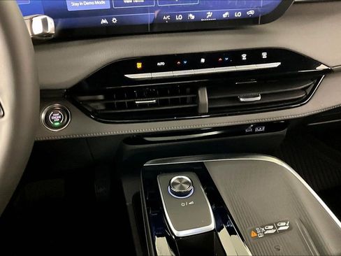 New 2026 Buick Enclave Sport Touring w/ Super Cruise Package FWD image 7