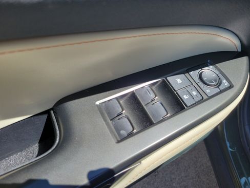 Used 2024 Lexus NX 250 FWD w/ Towing Package (2000 Lbs) image 20