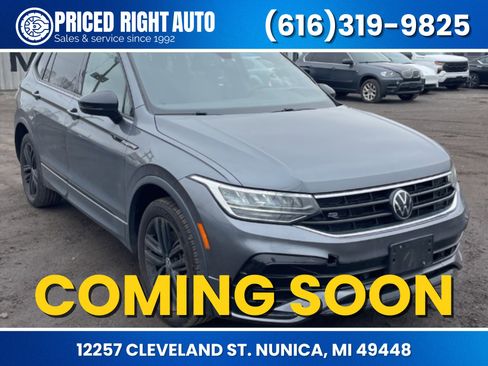 Used 2022 Volkswagen Tiguan SE R-Line AWD/4WD image 1