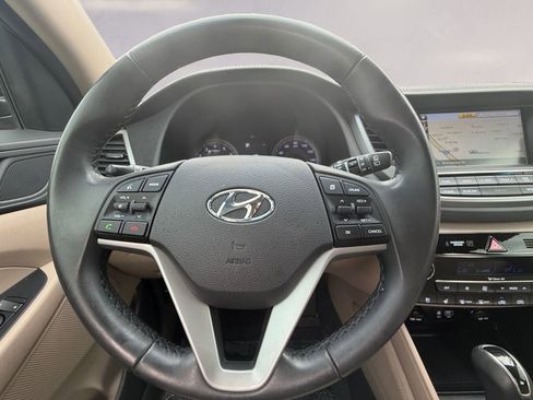 Used 2017 Hyundai Tucson Limited w/ Limited Ultimate Package 03 image 13