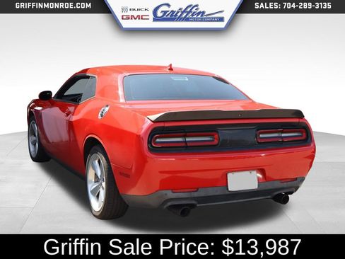 Used 2016 Dodge Challenger R/T Plus RWD image 6