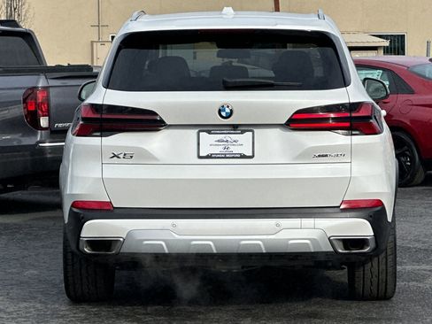 Used 2024 BMW X5 xDrive40i image 5
