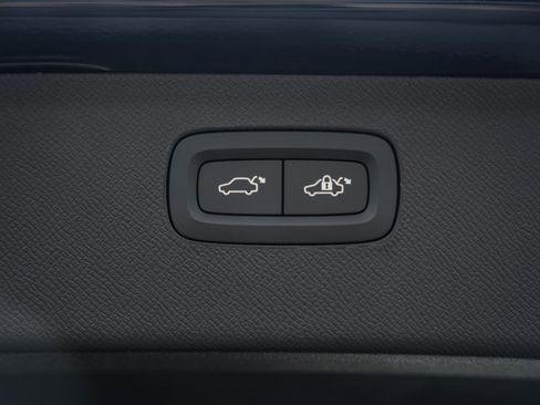 New 2026 Volvo XC90 B6 Ultra image 11