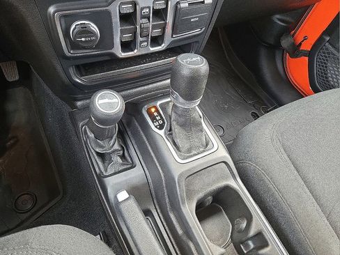 Used 2018 Jeep Wrangler Unlimited Sport S image 30