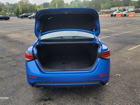 Used 2024 Nissan Sentra SV FWD image 11