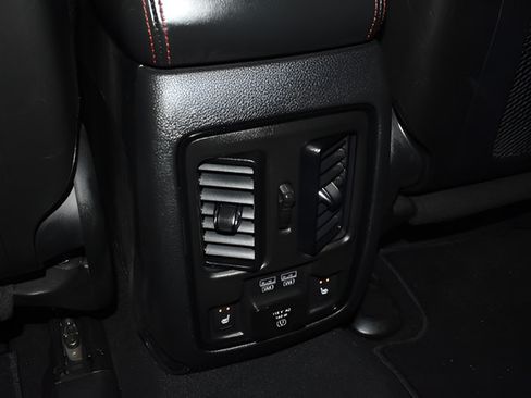 Used 2024 Dodge Durango R/T AWD/4WD image 39