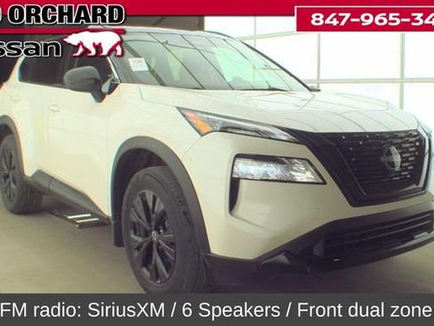 Used 2023 Nissan Rogue SV w/ SV Premium B Package image 5