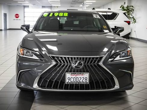 Certified 2022 Lexus ES 350 w/ Premium Package FWD image 4