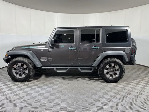 Used 2016 Jeep Wrangler Unlimited Sport AWD/4WD image 5