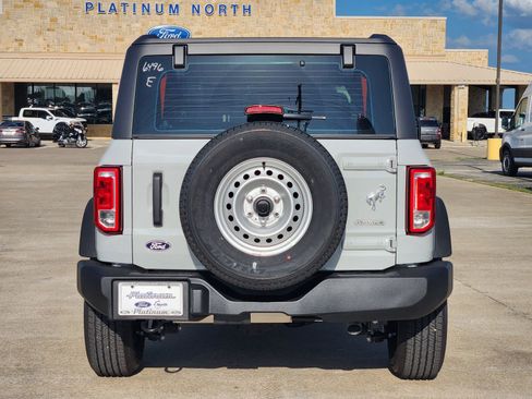 New 2026 Ford Bronco 2-Door AWD/4WD image 8