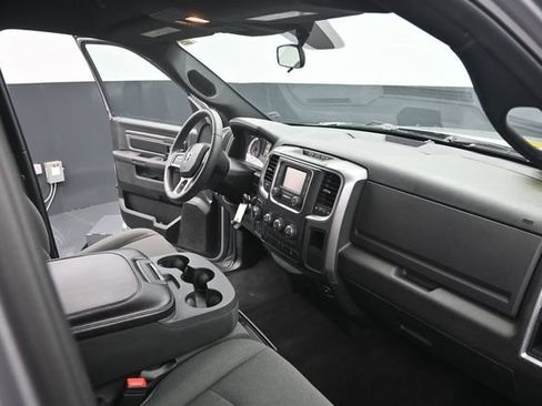 Used 2024 RAM 1500 Warlock AWD/4WD image 27