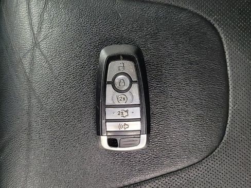 Used 2017 Ford Edge Titanium w/ Equipment Group 302A FWD image 32