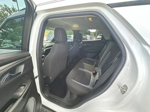 Used 2023 Chevrolet TrailBlazer LT w/ Convenience Package FWD image 18