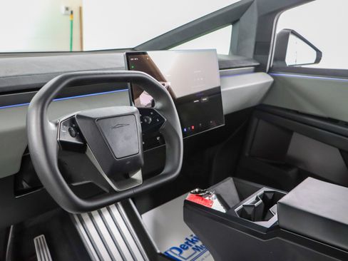 Used 2024 Tesla Cybertruck Cyberbeast AWD/4WD image 20