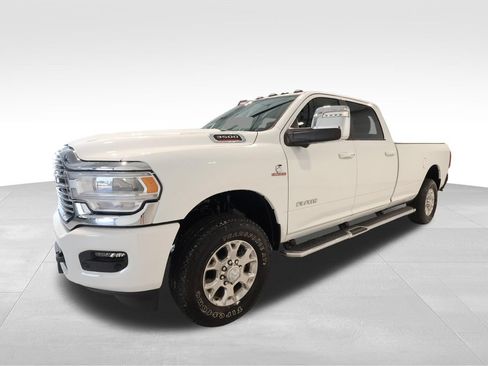Used 2024 RAM 3500 Laramie w/ Towing Technology Group AWD/4WD image 8