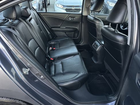 Used 2017 Honda Accord EX-L image 11