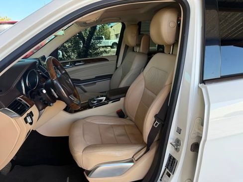 Used 2017 Mercedes-Benz GLS 550 4MATIC w/ Driver Assistance Package image 23