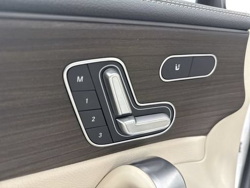 Used 2025 Mercedes-Benz CLA 250 4MATIC w/ Winter Package image 23