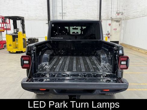 Used 2022 Jeep Gladiator Mojave w/ LED Lighting Group image 18