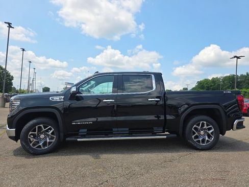 New 2026 GMC Sierra 1500 SLT w/ SLT Premium Plus Package AWD/4WD image 13