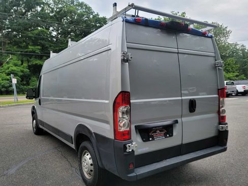 Used 2019 RAM ProMaster 2500 w/ Interior Convenience Group FWD image 3