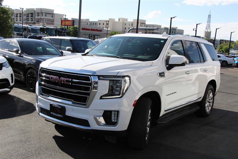 Used 2021 GMC Yukon SLT w/ SLT Luxury Plus Package AWD/4WD image 3