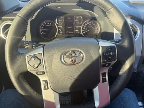 Used 2020 Toyota Tundra 4x4 CrewMax image 22