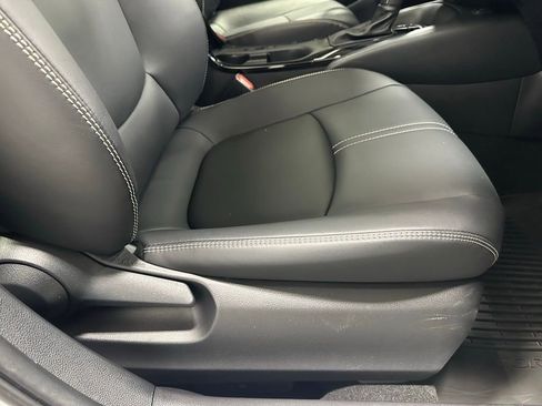 Used 2025 Toyota Corolla XLE image 57