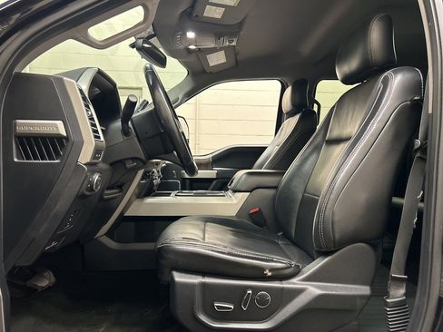 Used 2017 Ford F250 Lariat w/ Chrome Package image 7