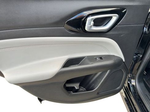 Used 2022 Jeep Compass Limited w/ Elite Group image 18