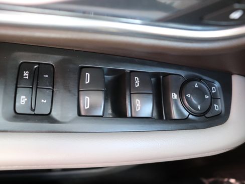 Used 2021 Chevrolet Tahoe LT image 44