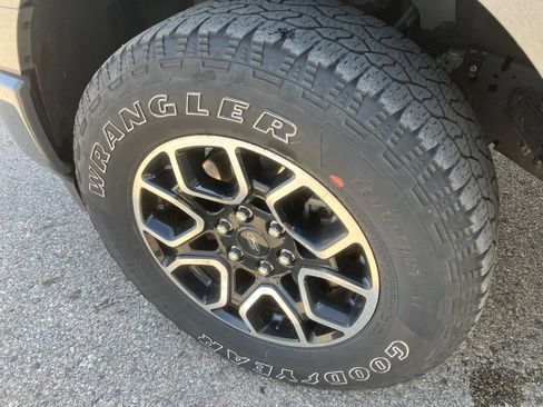 Used 2021 Ford F150 XLT w/ Equipment Group 302A High AWD/4WD image 10