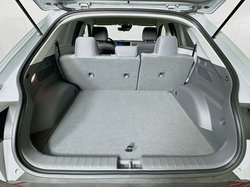 Used 2024 Hyundai Ioniq 5 SE image 28