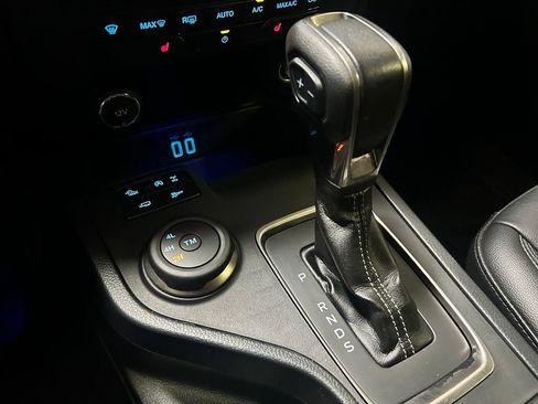 Used 2021 Ford Ranger Lariat w/ FX4 Off-Road Package AWD/4WD image 17