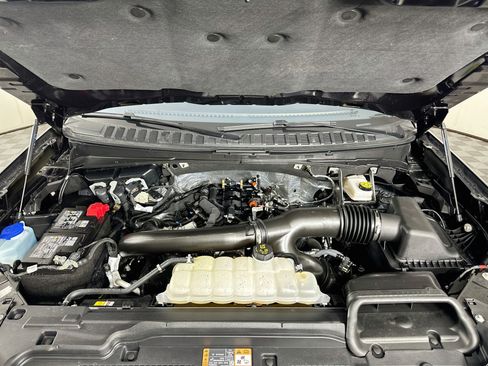 Used 2025 Ford Expedition Active AWD/4WD image 36