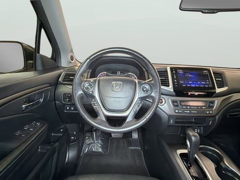 Used 2018 Honda Ridgeline RTL-T image 17
