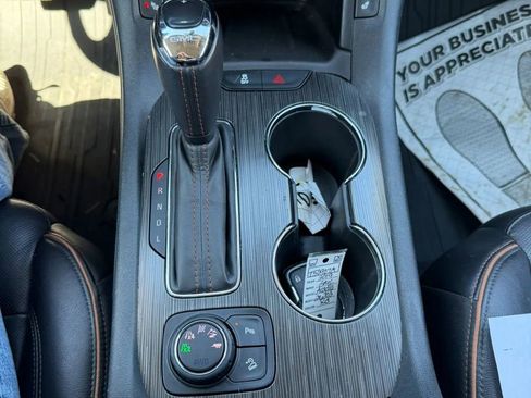 Used 2019 GMC Acadia SLT image 7