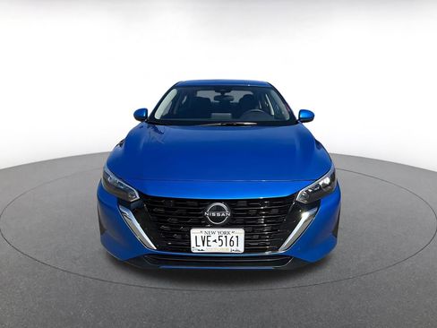 Used 2025 Nissan Sentra SV image 2