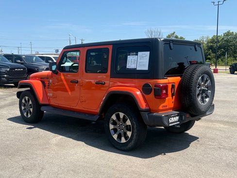Used 2018 Jeep Wrangler Unlimited Sahara AWD/4WD image 5