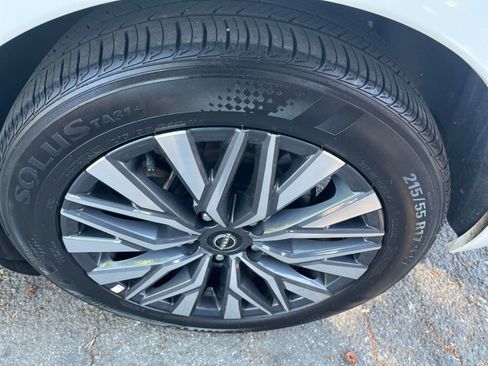 Used 2025 Nissan Altima 2.5 SV image 29