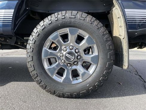 Used 2017 Ford F250 Lariat w/ Lariat Ultimate Package image 9