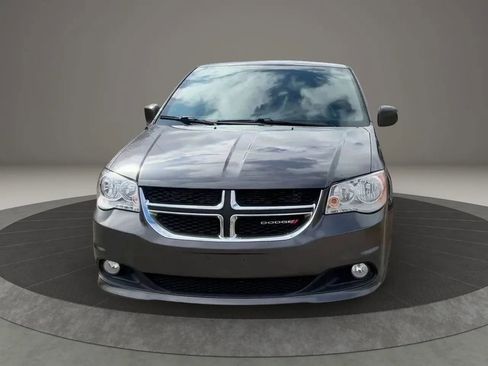 Used 2018 Dodge Grand Caravan SXT FWD image 7